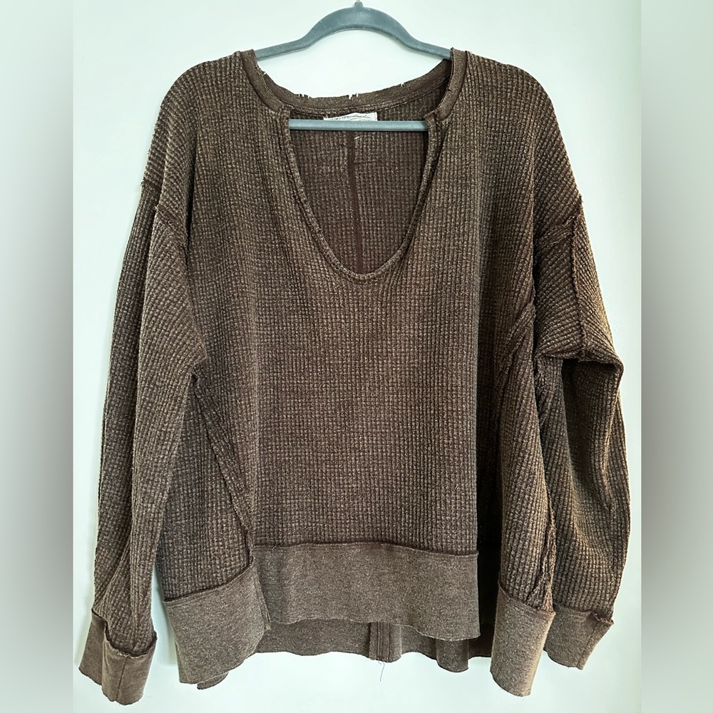 We the Free brown distressed waffle knit top sz.xsmall